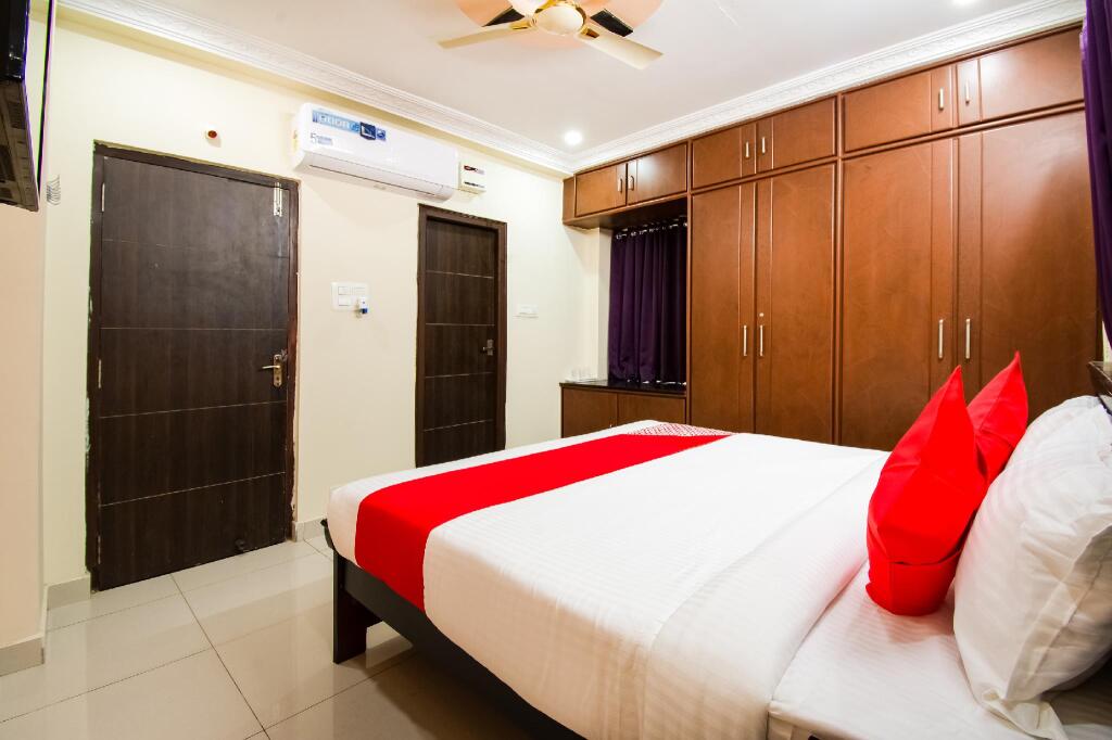 Гунтур: OYO 71081 Apple Guest Rooms