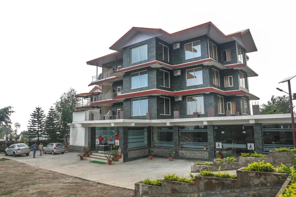 Кангра: Hotel Dharamshala Paradise
