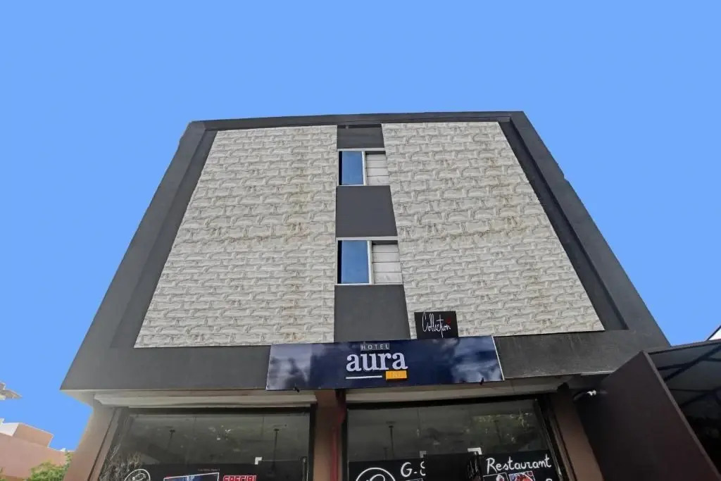 Индаур: Super Oyo Collection O Hotel Aura Inn