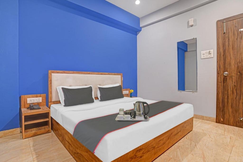 Индаур: Super Oyo Collection O Hotel Aura Inn