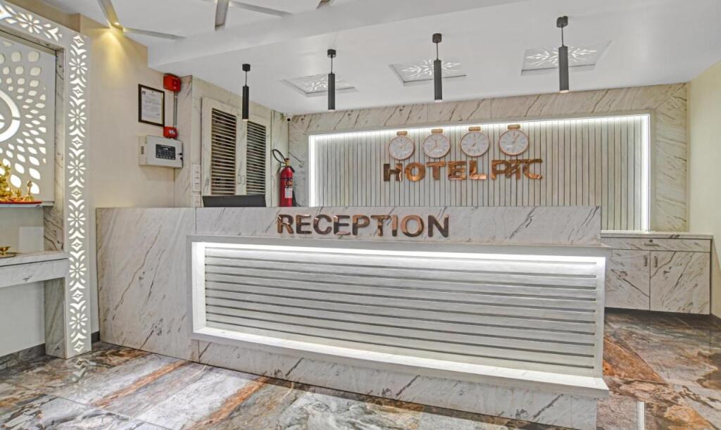 Индаур: Hotel Ptc