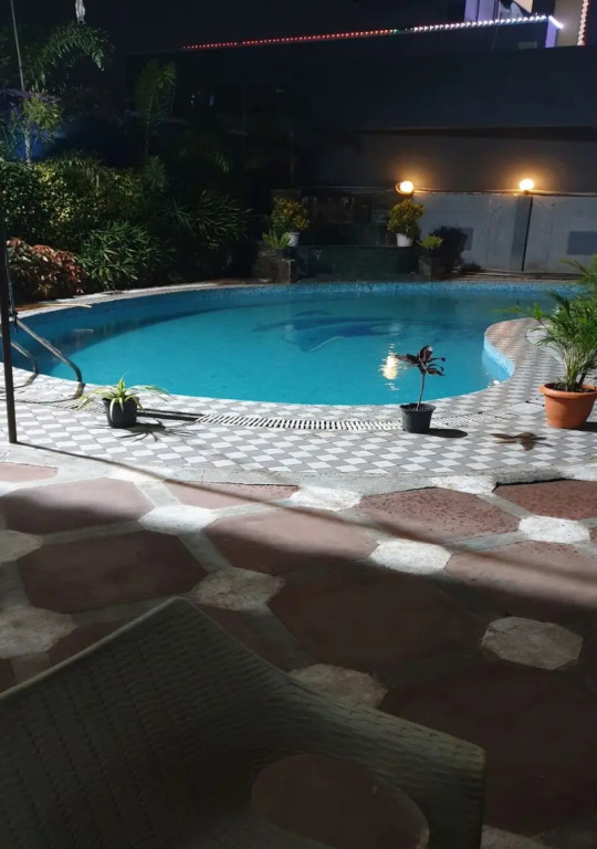 Индаур: Aceotel Resorts 7th Cloud