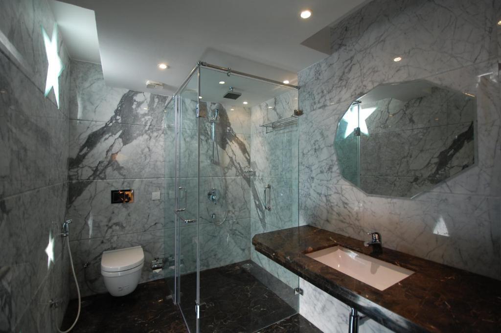 Индаур: Click Hotel Sapphire Star