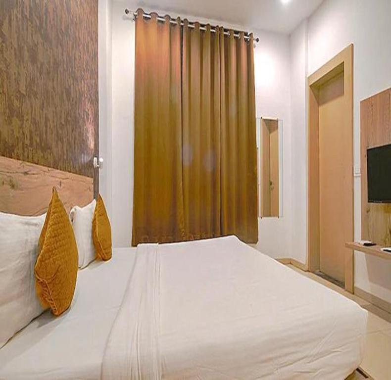 Индаур: Fabhotel Destiny 54