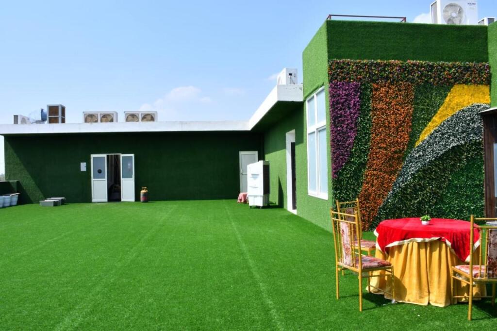 Барейлли: Hotel Amber Continental