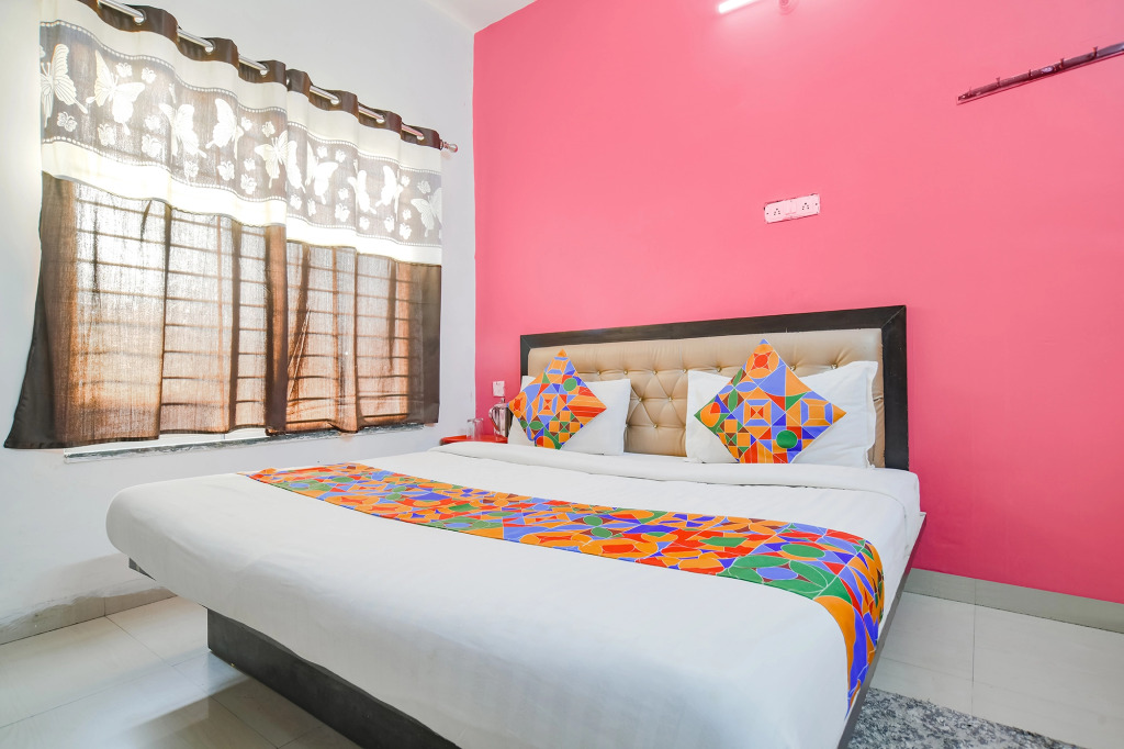Индаур: Fabexpress Royal Palace Inn