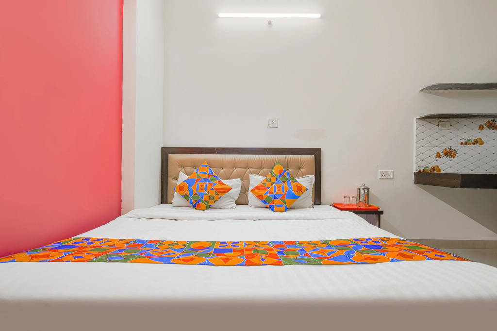 Индаур: Fabexpress Royal Palace Inn