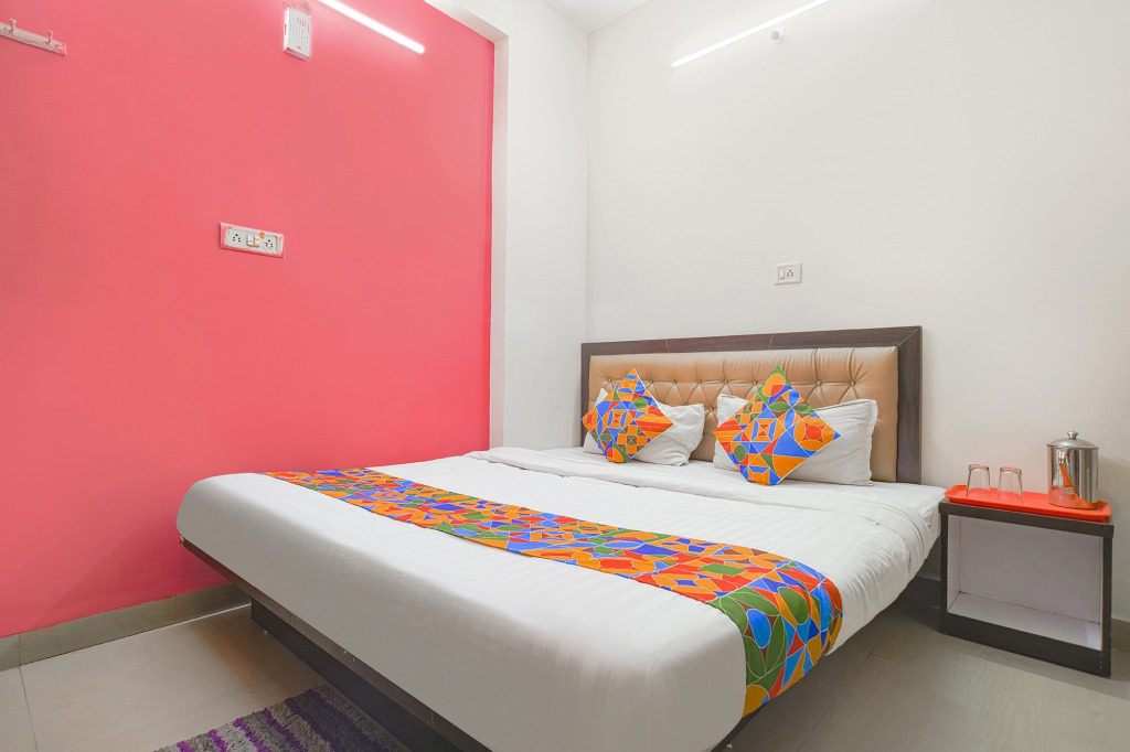 Индаур: Fabexpress Royal Palace Inn