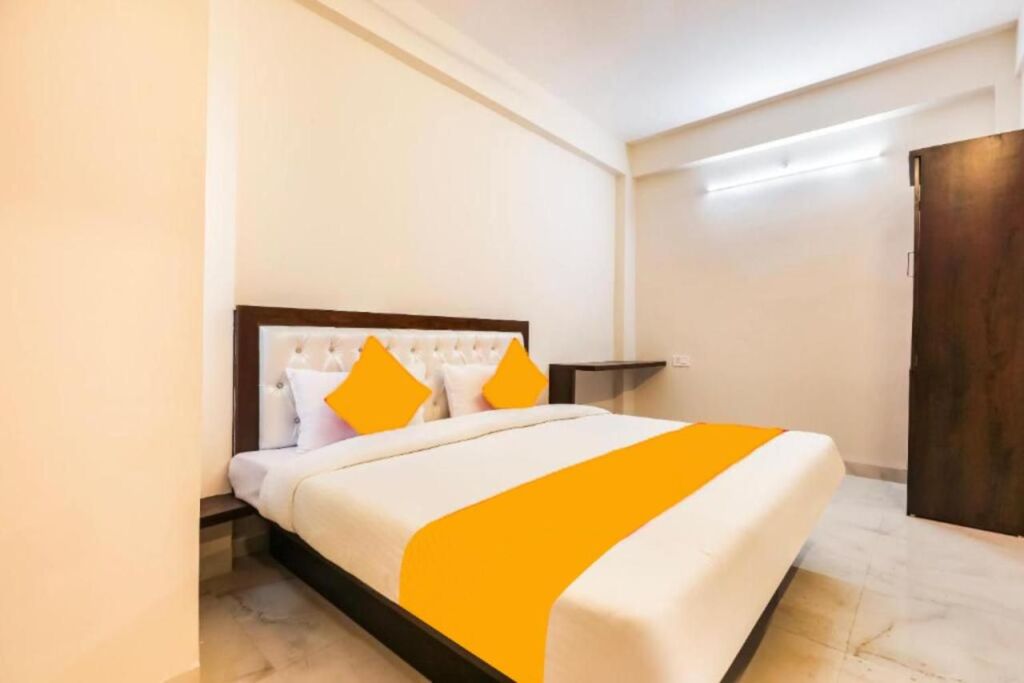 Индаур: Fabexpress Royal Palace Inn