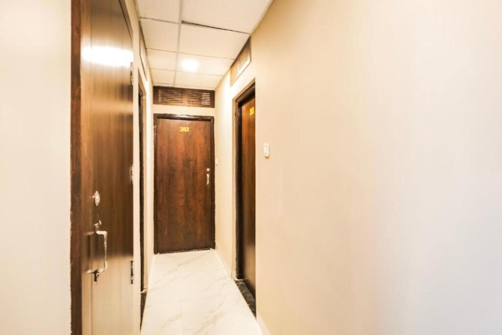 Индаур: Fabexpress Royal Palace Inn