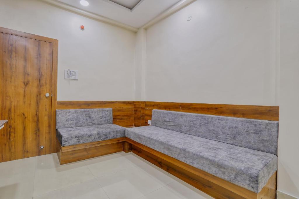 Индаур: Hotel Kumar Atithi Nivas