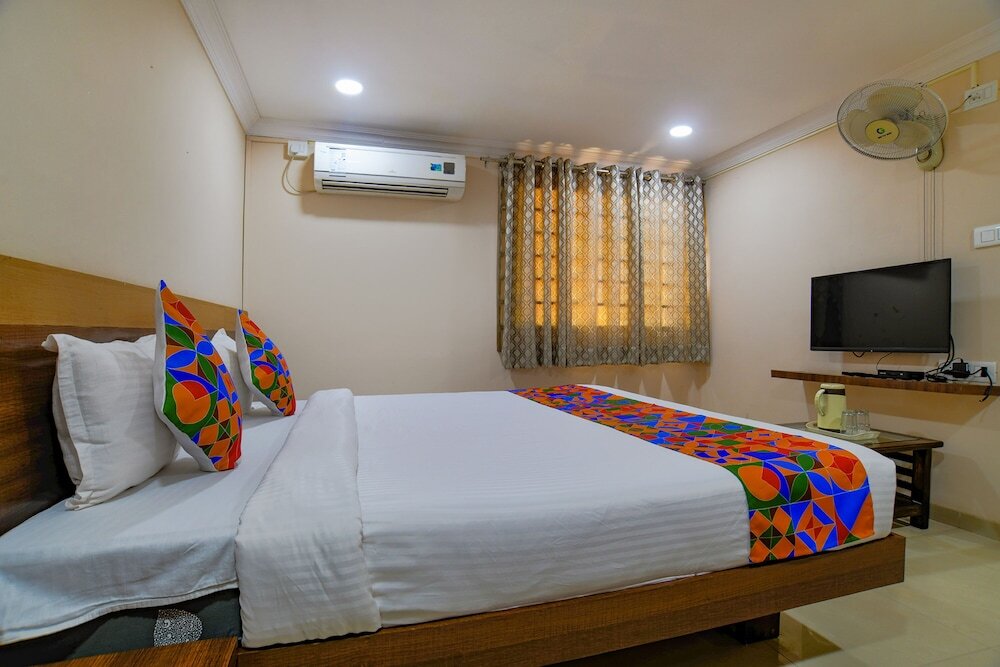 Индаур: Fabhotel Pishori