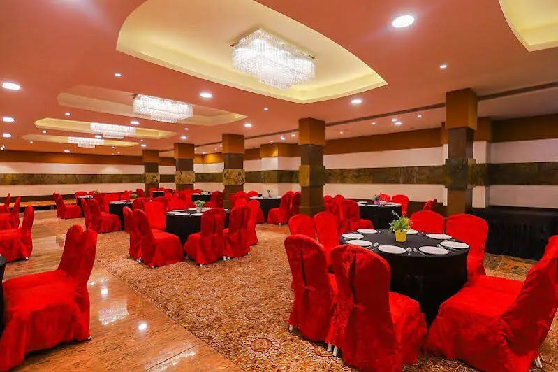 Индаур: Playotel Inn Sonash Indore