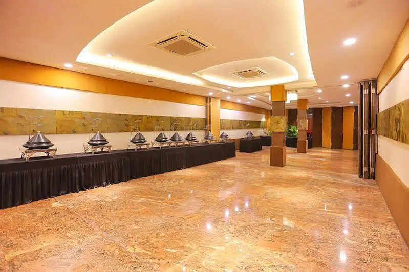 Индаур: Playotel Inn Sonash Indore
