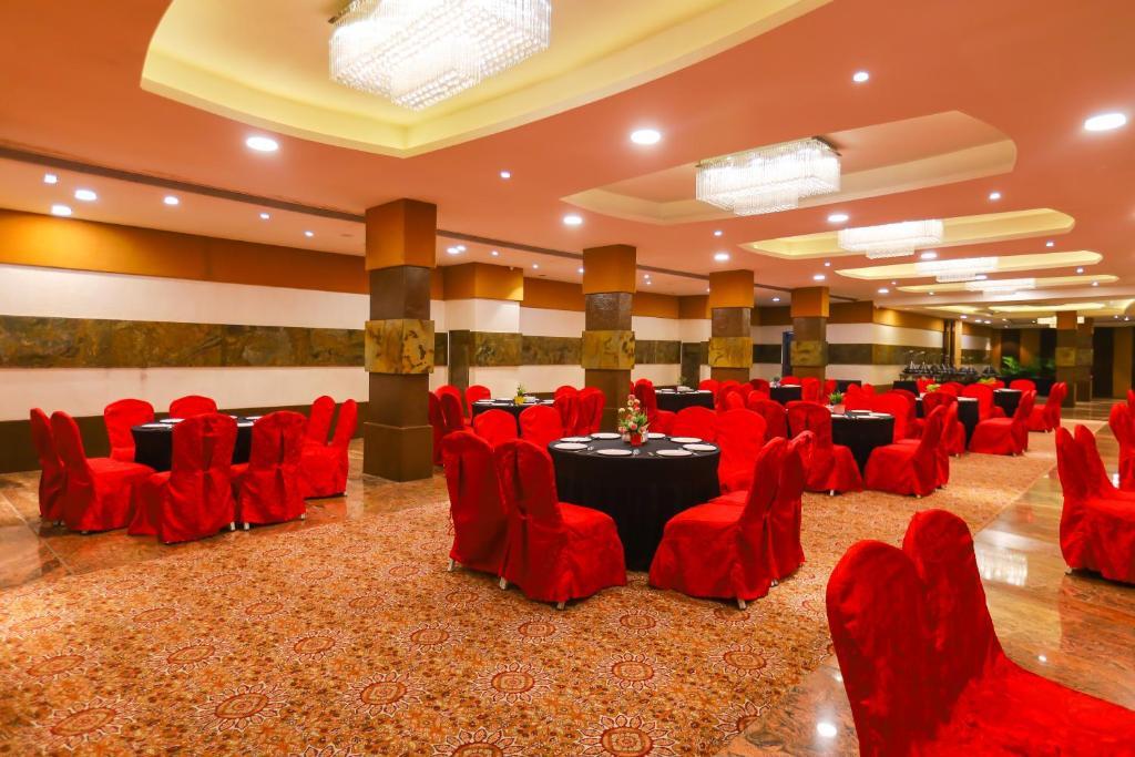 Индаур: Playotel Inn Sonash Indore
