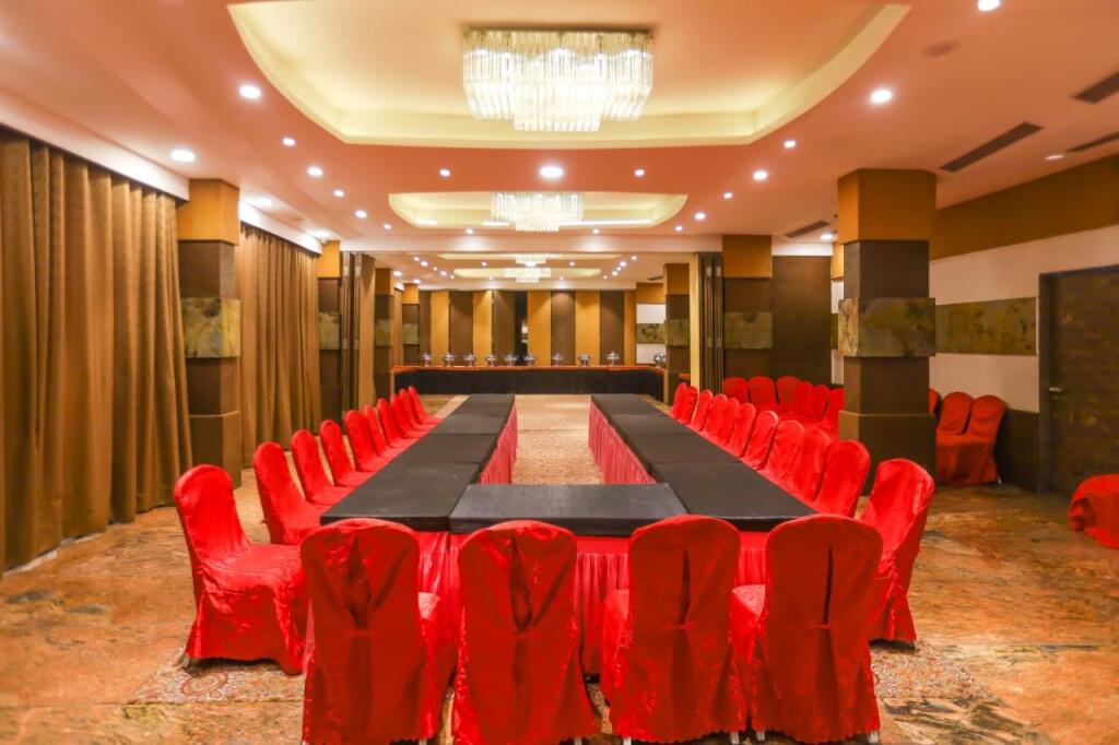 Индаур: Playotel Inn Sonash Indore