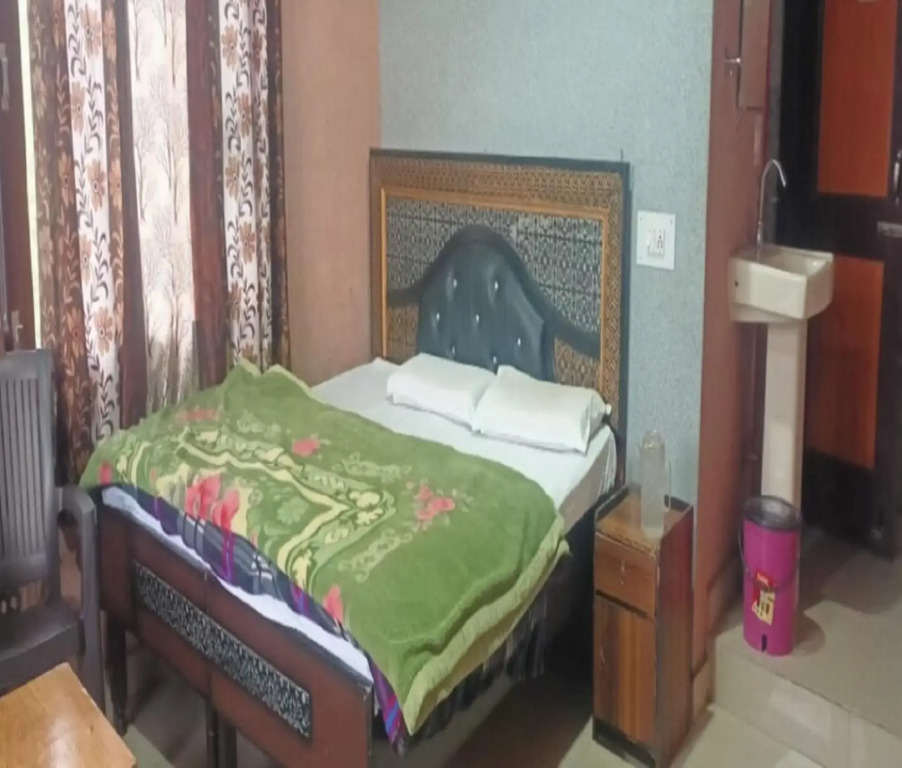 Байджнатх: Yellowoaks Guest House