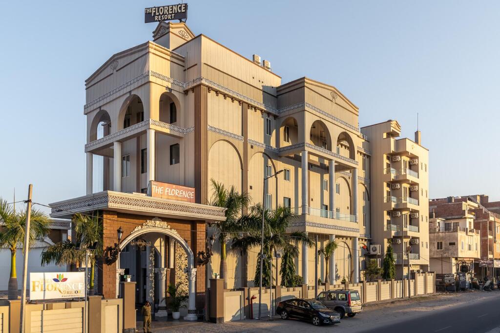 Джайпур: The Florence Resort