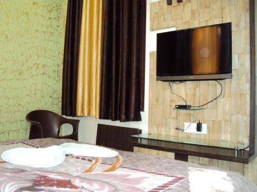 Бхилвара: KC Hotel