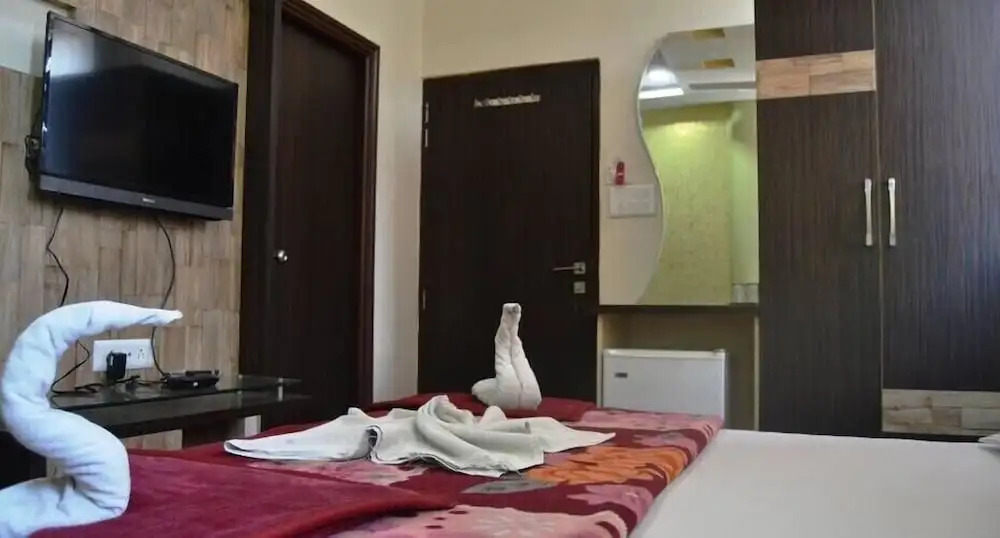 Бхилвара: KC Hotel
