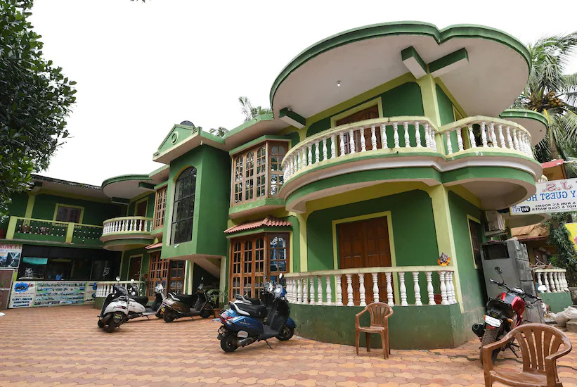 Калангут: JS Holiday Homes
