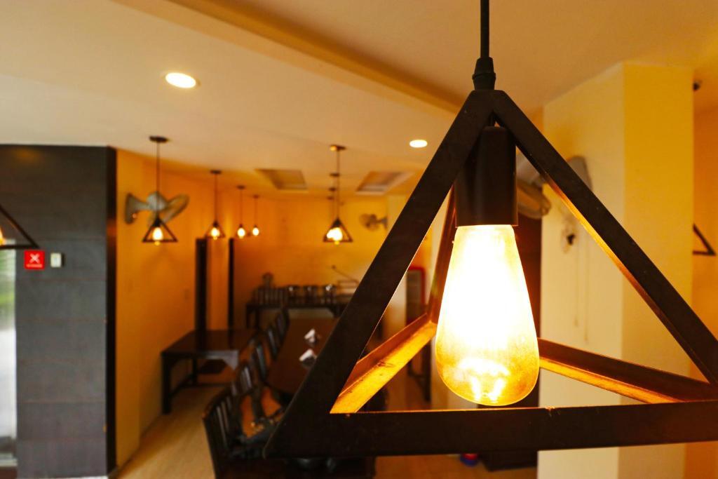 Дармсала: Hotel Mirage Residency - Hill View Hotel in Dharamshala