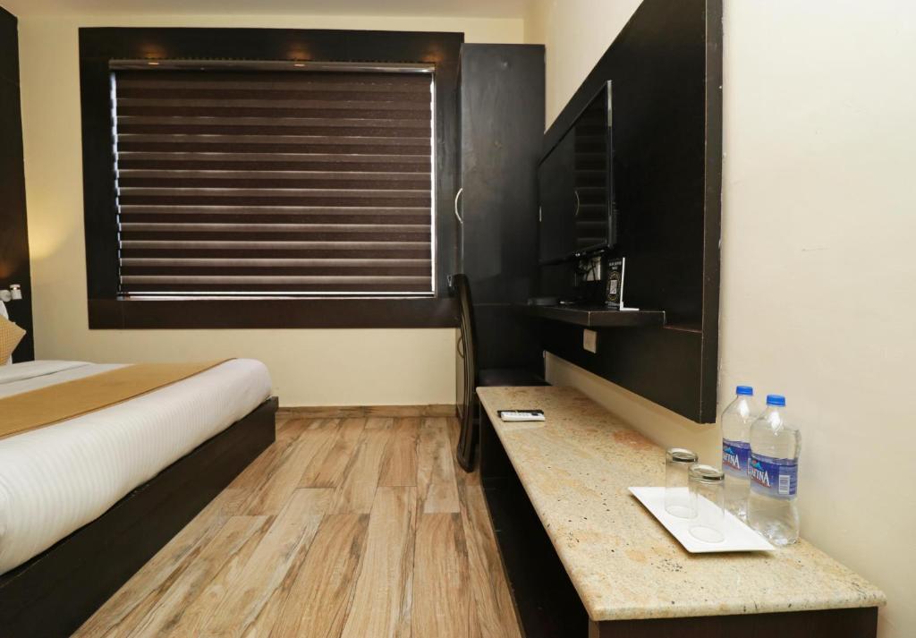 Дармсала: Hotel Mirage Residency - Hill View Hotel in Dharamshala