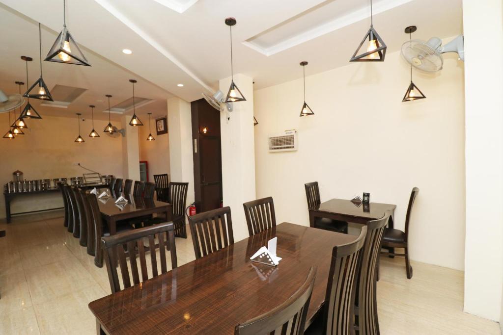 Дармсала: Hotel Mirage Residency - Hill View Hotel in Dharamshala