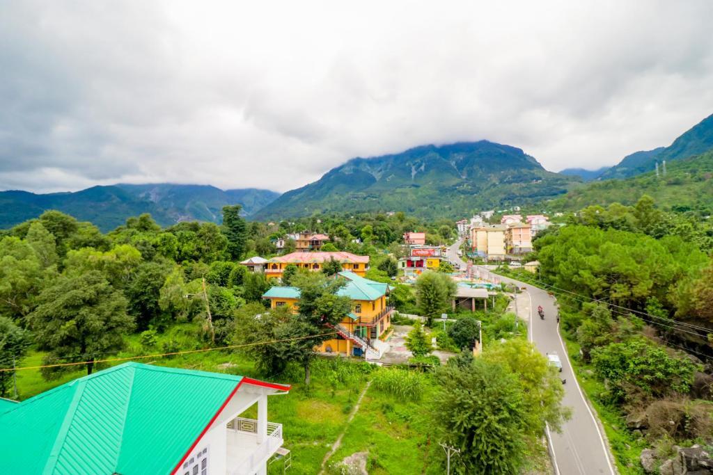Дармсала: Hotel Mirage Residency - Hill View Hotel in Dharamshala