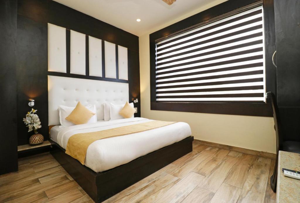 Дармсала: Hotel Mirage Residency - Hill View Hotel in Dharamshala