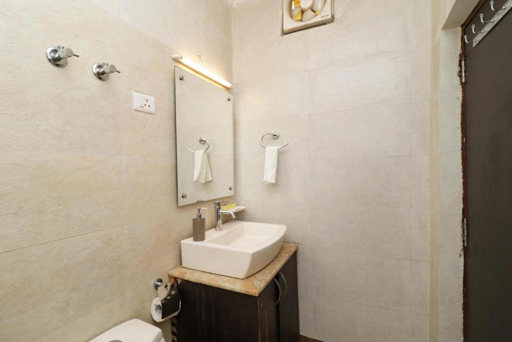 Дармсала: Hotel Mirage Residency - Hill View Hotel in Dharamshala