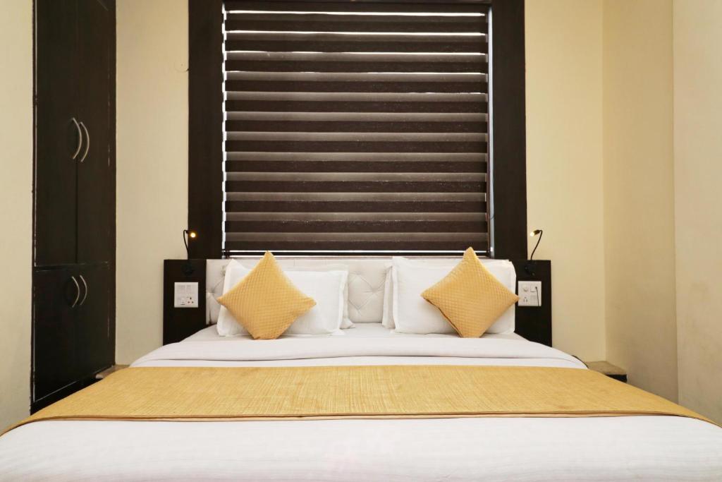Дармсала: Hotel Mirage Residency - Hill View Hotel in Dharamshala