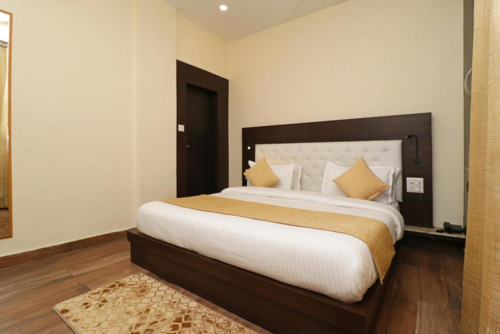 Дармсала: Hotel Mirage Residency - Hill View Hotel in Dharamshala