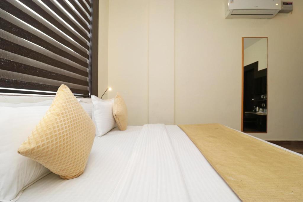 Дармсала: Hotel Mirage Residency - Hill View Hotel in Dharamshala