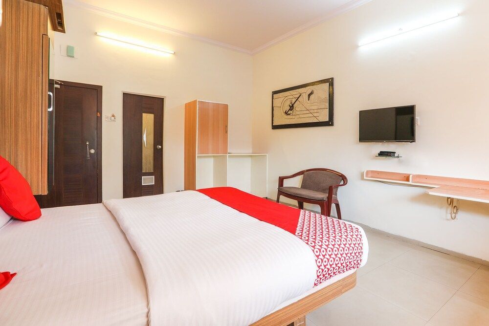 Нашик: OYO Flagship 14283 Hotel Shanti Inn