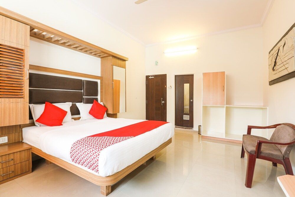 Нашик: OYO Flagship 14283 Hotel Shanti Inn