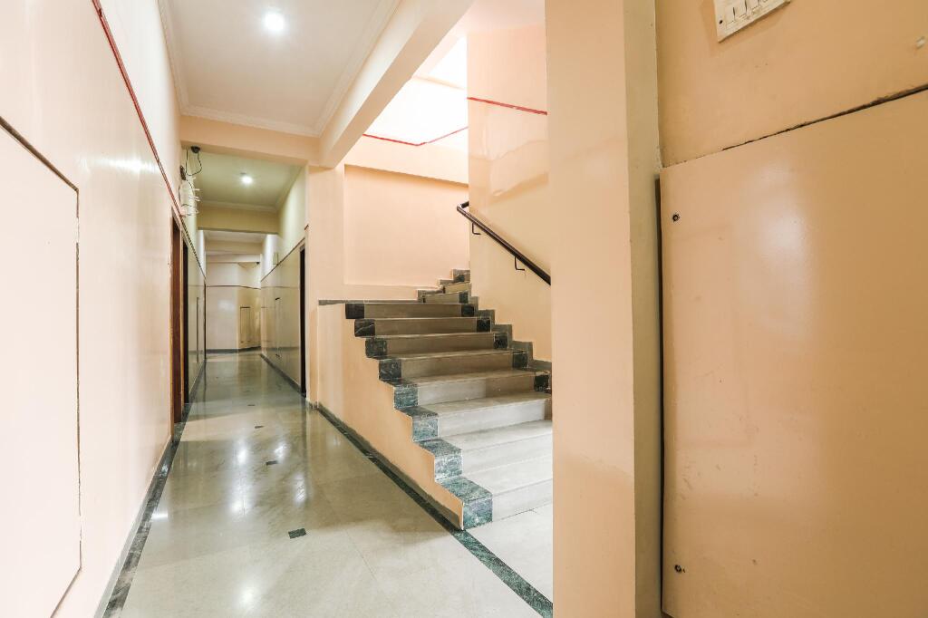 Нашик: OYO Flagship 14283 Hotel Shanti Inn