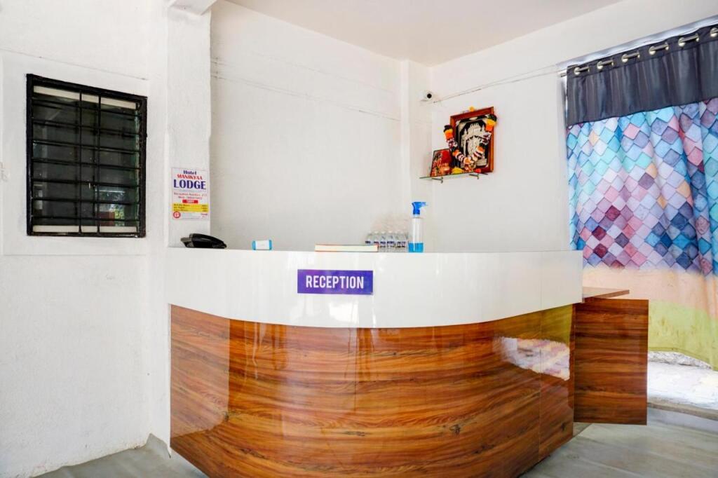 OYO 81205 Hotel Manikyaa — фото 1