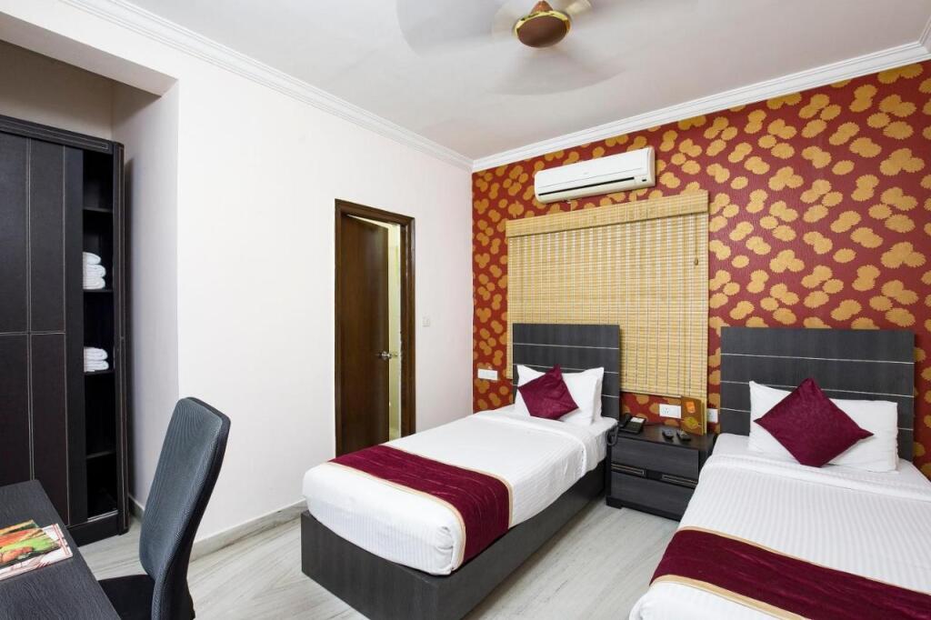 Хидерабад: Hotel At home, Whitefields, Kondapur