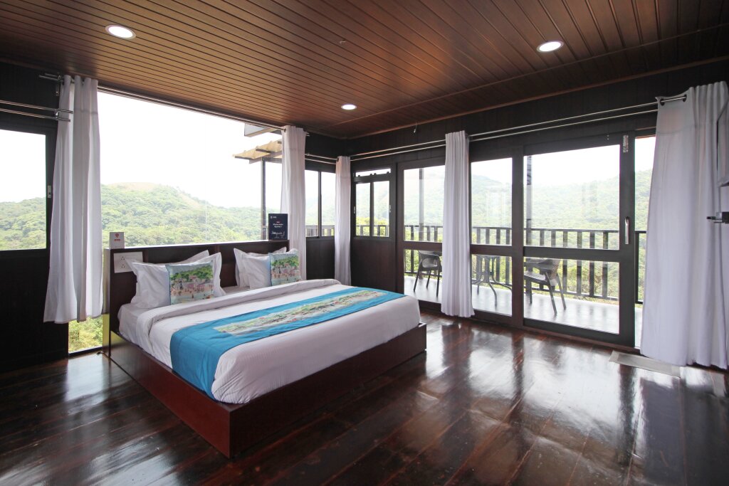 Кушалнагар: Oyo 8702 Coorg Treehouse