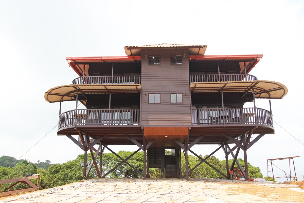 Кушалнагар: Oyo 8702 Coorg Treehouse