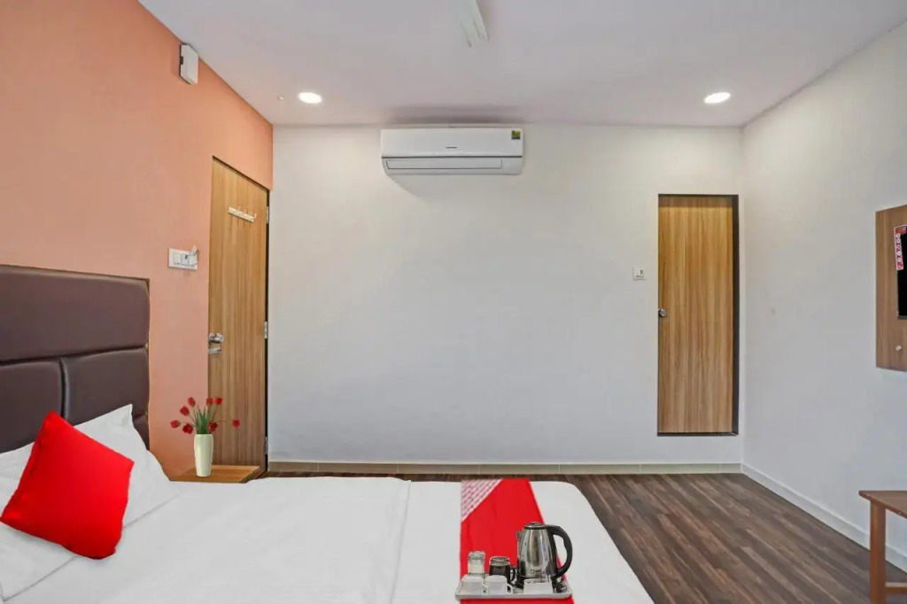 Сурат: Super Oyo Flagship Hotel Infinity