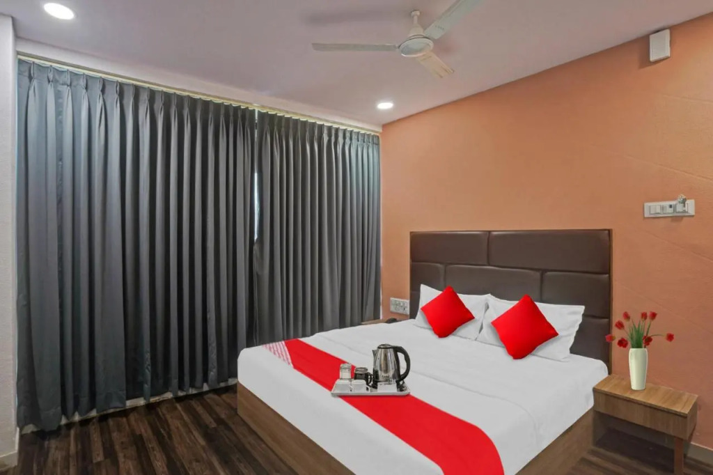 Сурат: Super Oyo Flagship Hotel Infinity