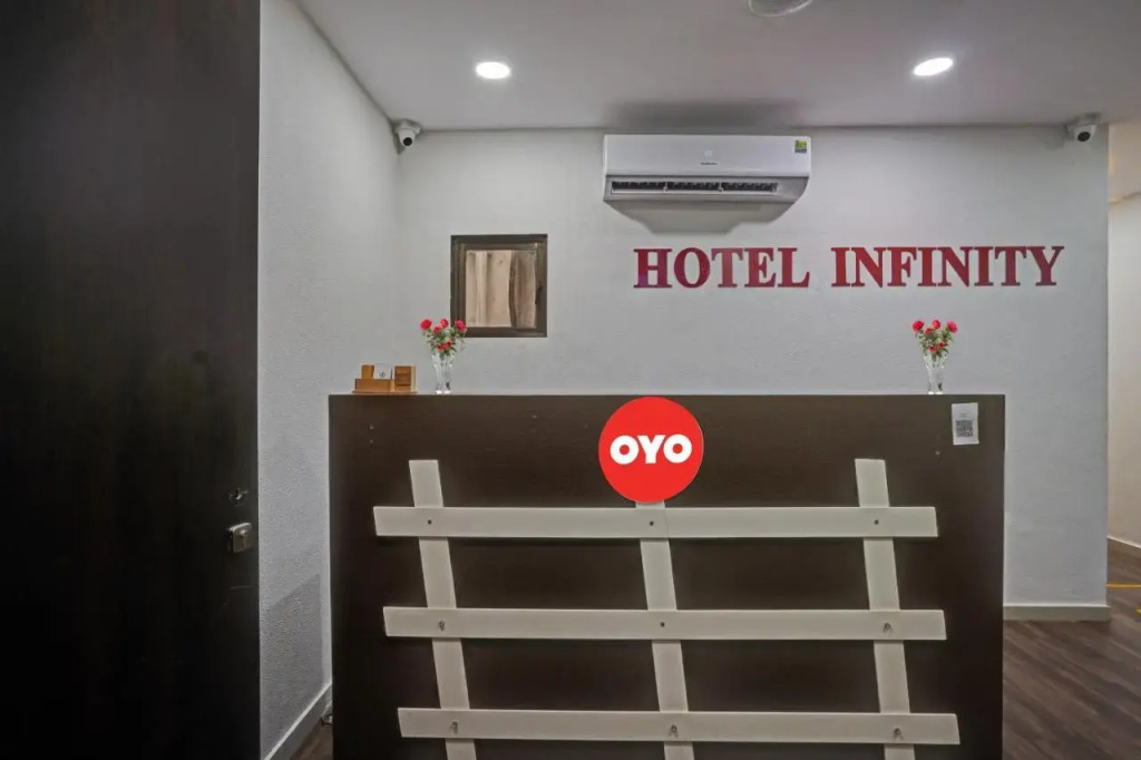 Сурат: Super Oyo Flagship Hotel Infinity