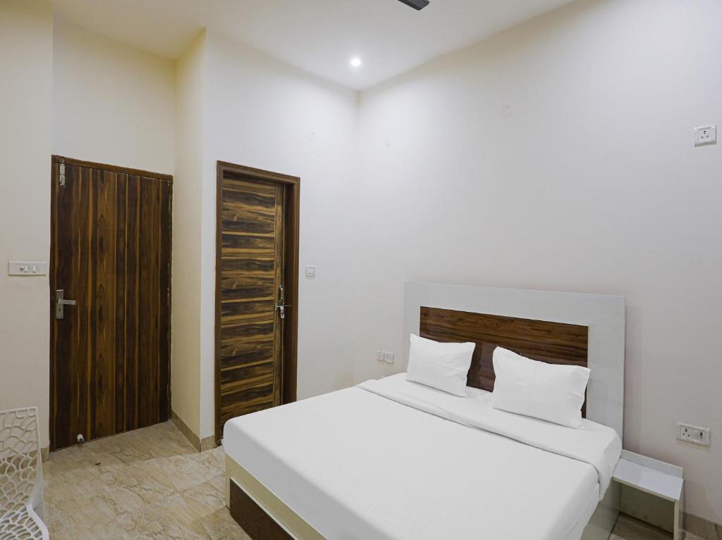 Фаридабад: Collection O 85164 Hotel Sankalp