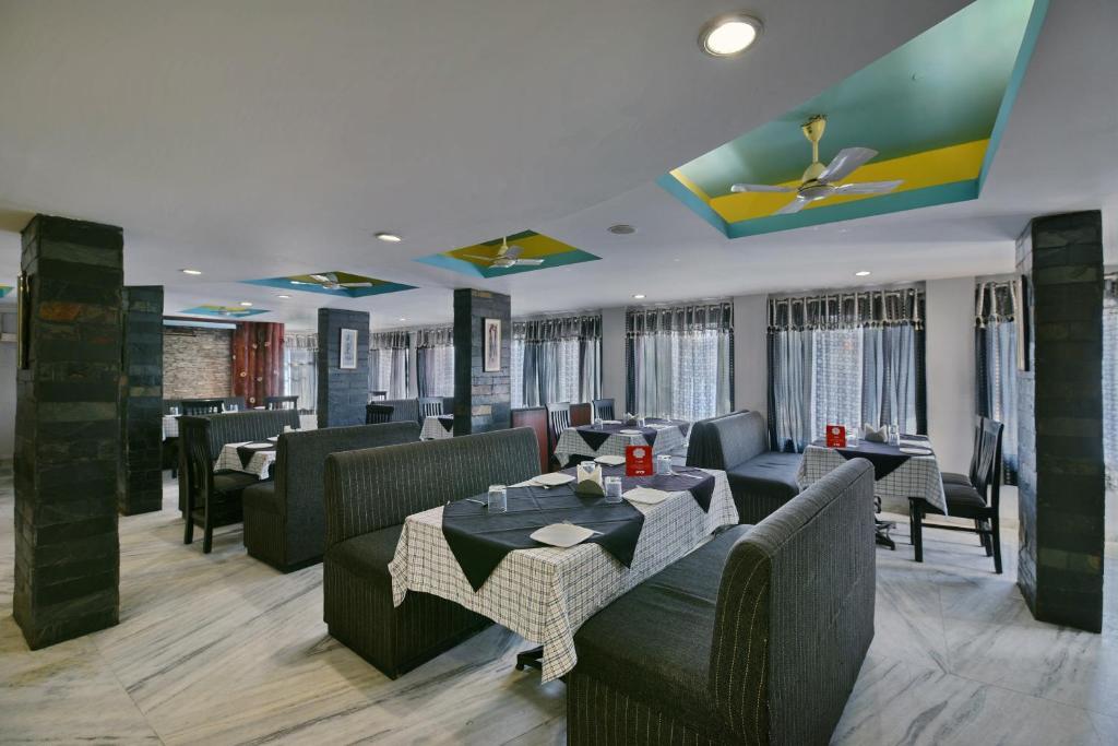 Индаур: Collection O Hotel Diamond And Residences