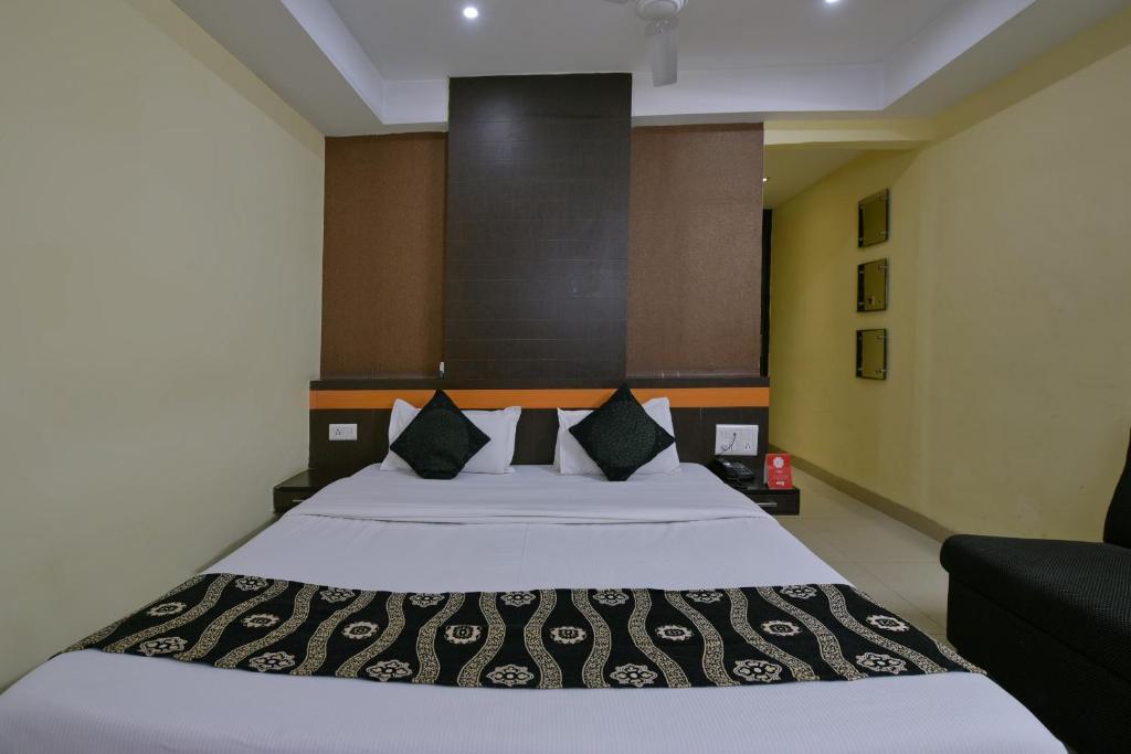 Индаур: Collection O Hotel Diamond And Residences