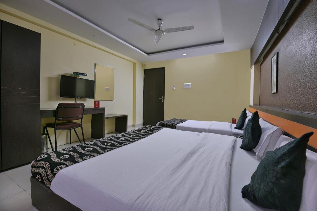 Индаур: Collection O Hotel Diamond And Residences