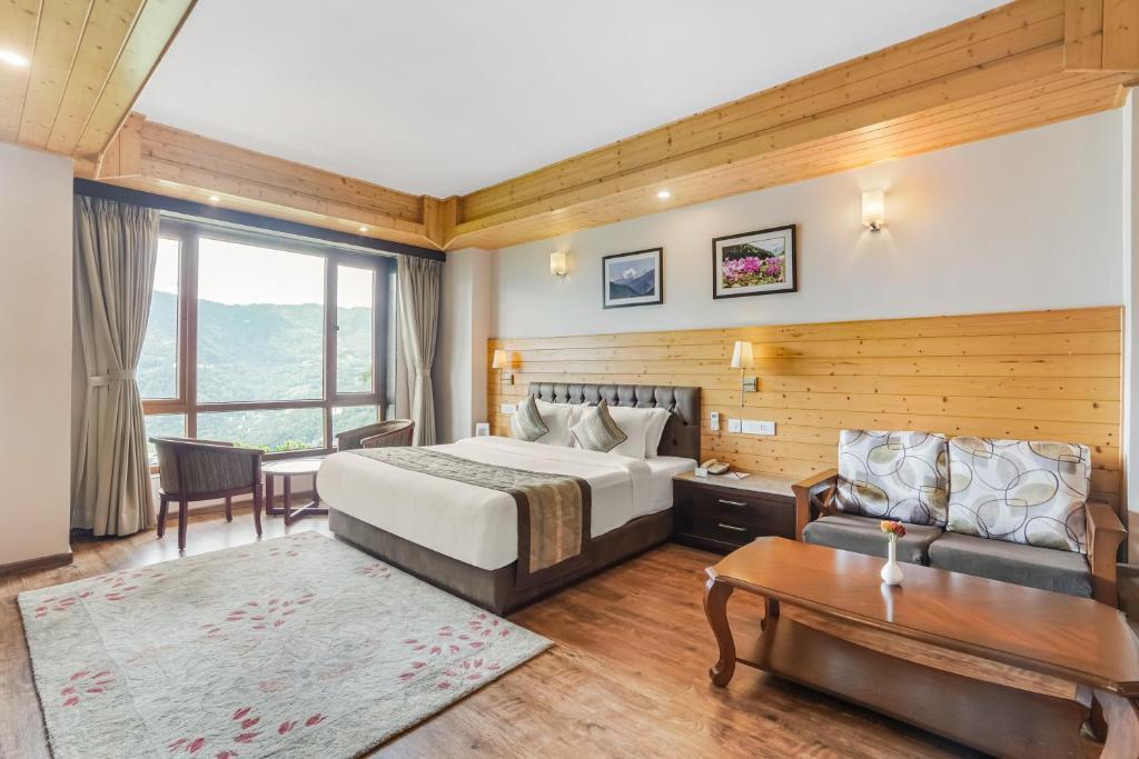 Summit Alpine Abode — фото 4