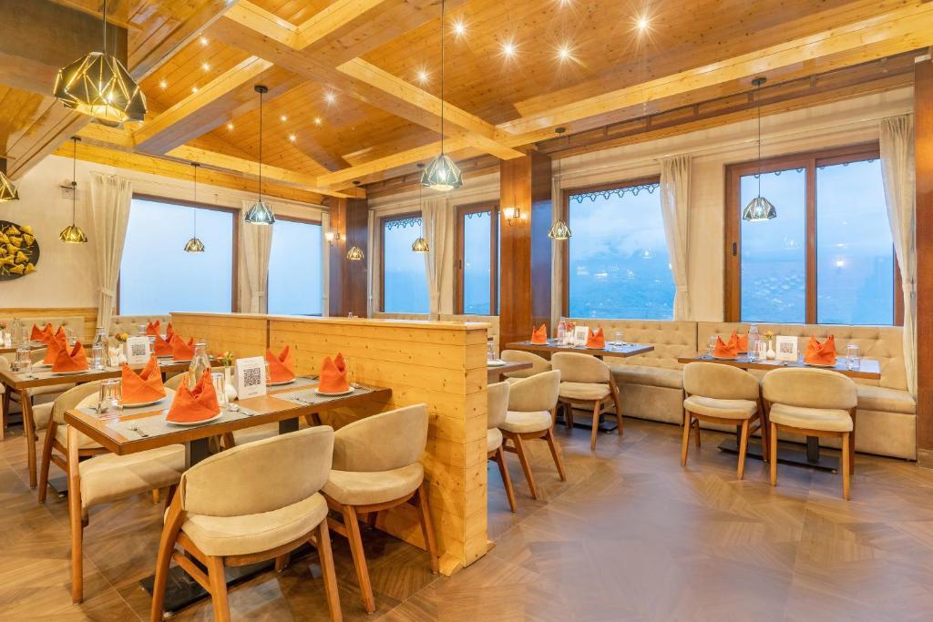 Гангток: Summit Alpine Abode
